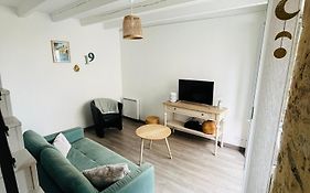 Le 19 Rue **,Maison de charme proche du Puy du Fou